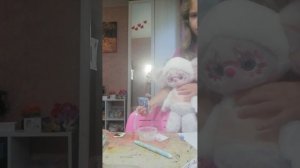 пробуем хлопья:) видео от Юки:)