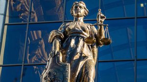 Трех чиновниц в Приамурье осудили за аферу с земельными участками на 7 млн