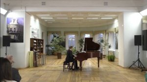 Ирина Климова - "Праздник в музыкальной табакерке". Исполняют Елизавета Швецова и Антон Хазипов.