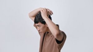 How to create a textured crop with the Dyson Supersonic Nural™ hair dryer