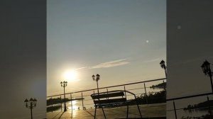 Закат в Ульяновской области. Снимался в режиме "таймлапс" в отпуске. Необычный оптический эффект!