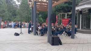 Военный духовой оркестр в парке Сокольники. Гусарская.