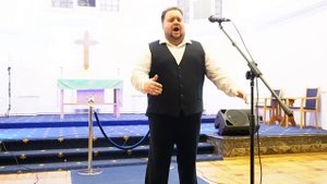 Олег Полпудин исполняет "Caruso". Орган — Игорь Гольденберг