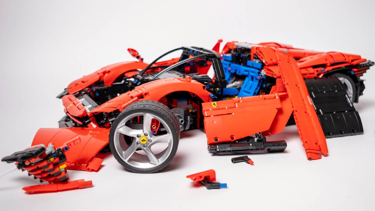 Полная сборка Китайского LEGO Technic 42143 Ferrari Daytona SP3 с Wildberries!