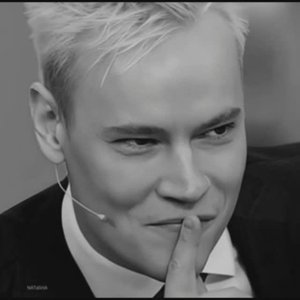 Мне не надо судьбы иной... Лишь бы день начинался и кончался Тобой... Читаю Ленту...