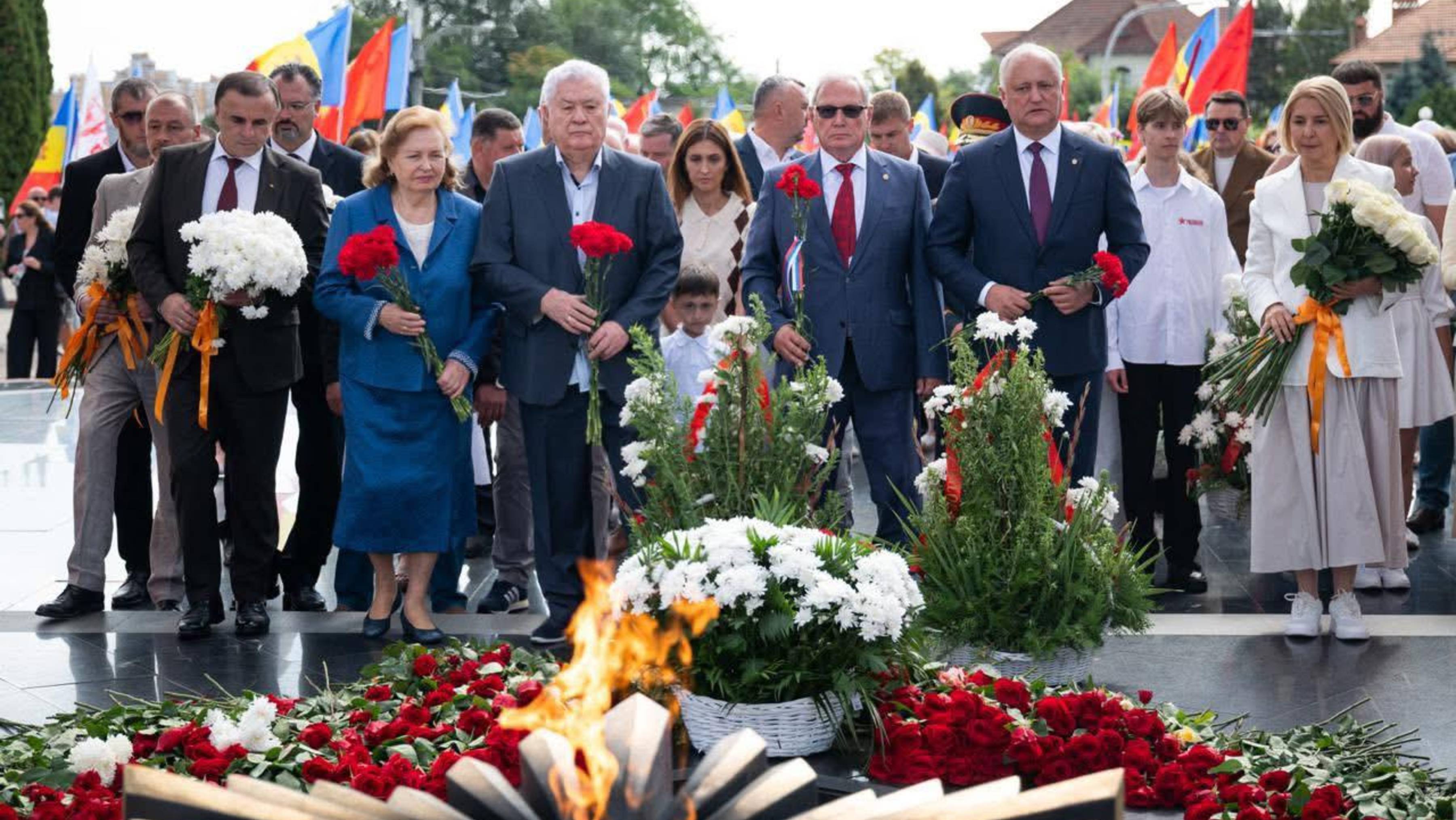 Новости ПКРМ. Священный праздник - день Освобождения Молдовы от румыно-фашистских захватчиков