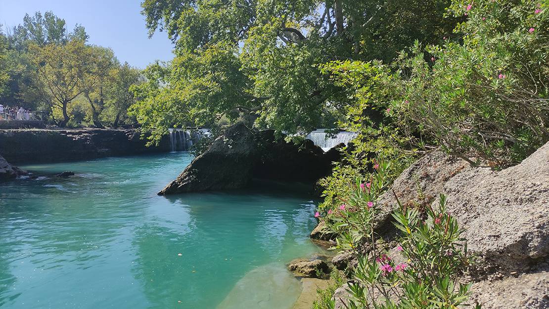 КУПАНИЕ В РЕЧКЕ МАНАВГАТ СИДЕ ТУРЦИЯ