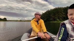 Ловили рыбу всей семьей 😄🌦️☂️🎣