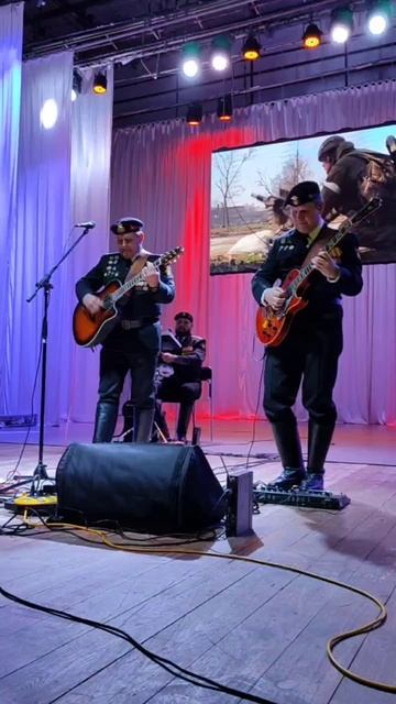 Поздравили десантников в День Флага 🇷🇺 смотреть онлайн