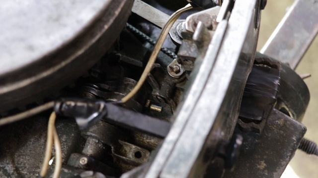 Незаконченный ремонт Johnson 9.5 смотреть онлайн