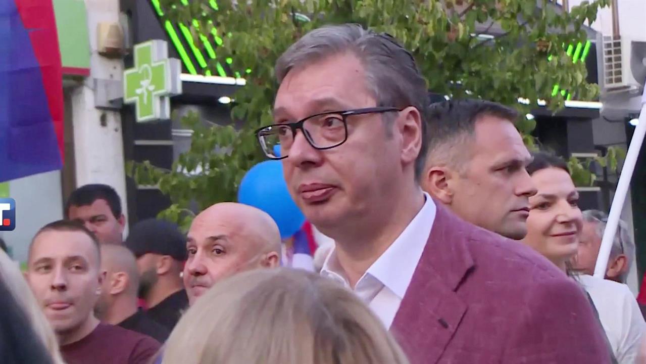 Президент Сербии Александр Вучич призвал погромщиков мирно обсуждать проблемы