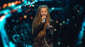 ЛИПЧЕНКО ПОЛИНА А ОН МЕНЯ ЦЕЛУЕТ