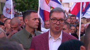 Вучич заявил, что продолжит работу над диалогом с протестующими в Сербии