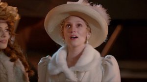 Клип на песню "Мерси ву а ля" ("На балу") - исполняет Светлана Руль.