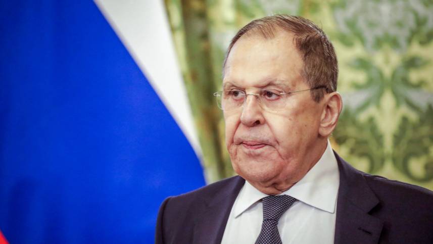 Лавров объяснил появление в свитере с надписью СССР на саммите в Анкоридже