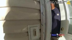 Бывший заместитель шерифа подвергся воздействию электрошокера и арестован сотрудниками полиции.