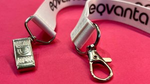 Шнурок для бейджа с логотипом