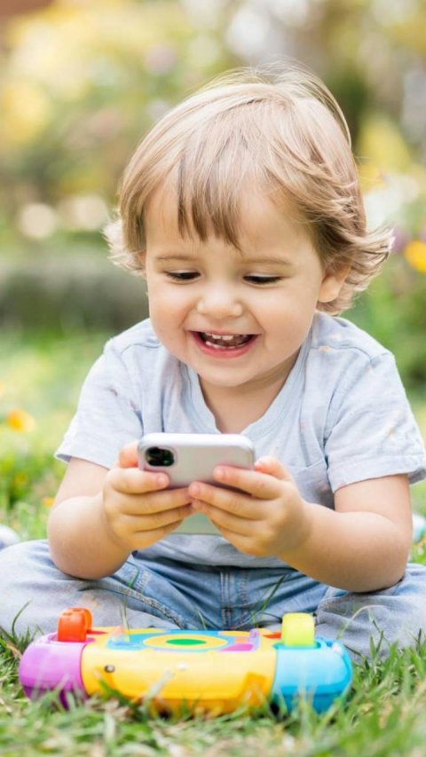 Мобильный телефон