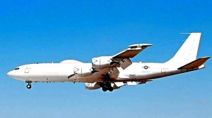 США перебросили в Гренландию самолет контроля над атомными подводными лодками