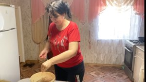 ЗАХОТЕЛОСЬ КОТЛЕТ / и котлеты готовлю и кино смотрю ✔️ болталка на кухне
