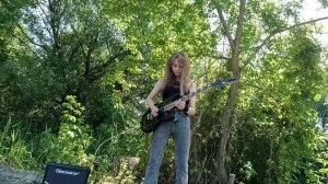 Romantic Blues на электрогитаре. Алексия - 12 лет. Импровизация Backing track Bm.