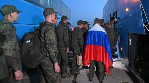 В Подмосковье приземлился самолет с вернувшимися из плена российскими бойцами