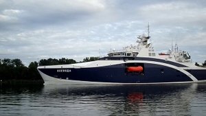 АВАРИЙНО-СПАСАТЕЛЬНОЕ СУДНО "ВОЕВОДА" В КАЛИНИНГРАДСКОМ ЗАЛИВЕ