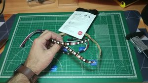 Светодиодная адресная лента WS2812B ECO BTF.