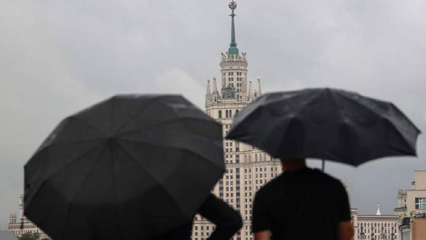 Синоптики спрогнозировали облачность и дождь в Москве 24 августа