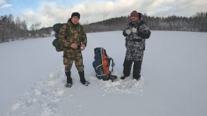 СНЕЖНЫЙ КЕМПИНГ С ГОРЯЧЕЙ ПАЛАТКОЙ У ОГРОМНОЙ СКАЛЫ::СЫТНЫЕ БУРГЕРЫ НА ГАЗУ