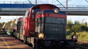 Перевозка стрелочного перевода, тепловоз SM42-1155 с хозяйственным поездом