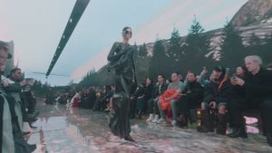 Показ коллекции Balenciaga осень-зима 2024-2025