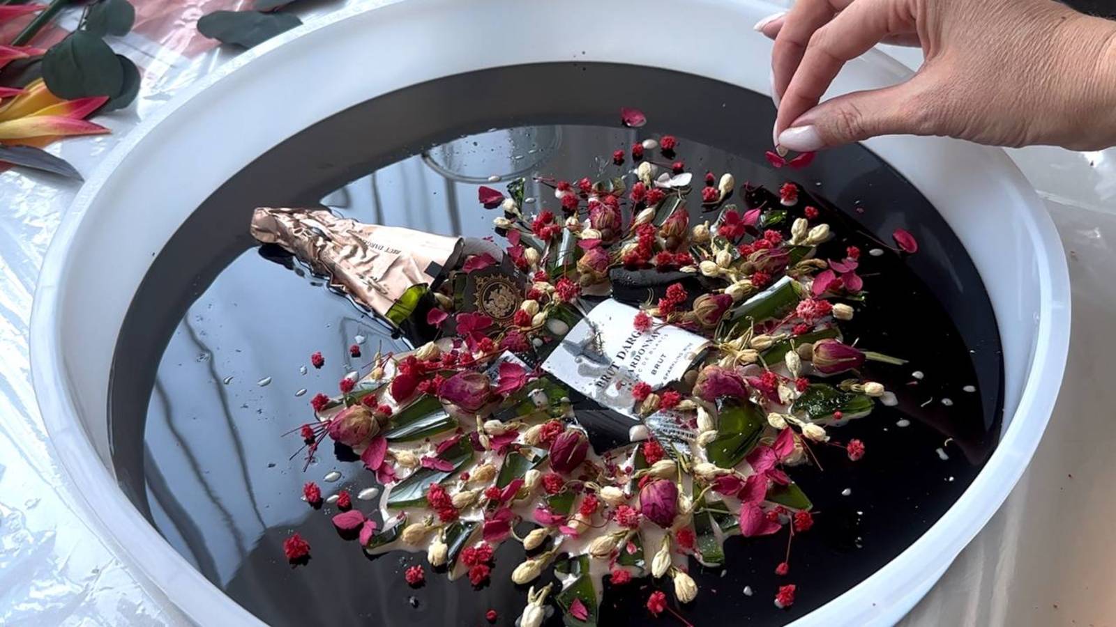 Креативная идея стола из смолы, которую вам захочется попробовать! смотреть онлайн