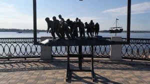Инсталяция Бурлаки на Волге на Самрской набережной