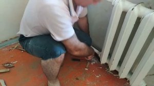 Как снять старый плинтус.Демонтаж полов