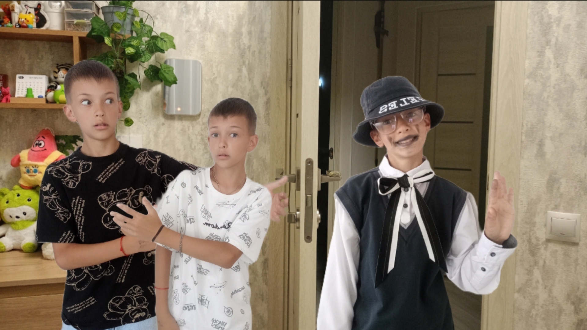 ПРЯТКИ ОТ ЖУТКОГО МАЛЬЧИКА! СТРАШИЛКА смотреть онлайн