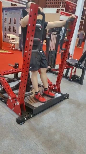Жим от груди стоя Gymmaster EK109