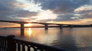 Вечерняя прогулка по набережной Камы в Перми.