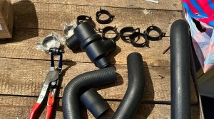 Самозажимные хомуты, обновил систему охлаждения на ВАЗ 2106