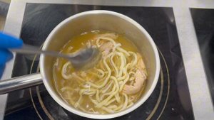 Куриный суп с лапшой