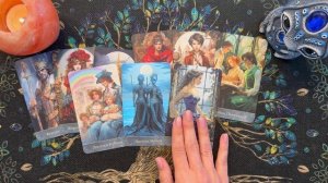 Таро-расклад "Обманывает ли он вас" 😈