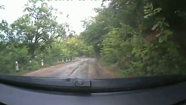 Спуск на машине с Ай-Петри смотреть онлайн