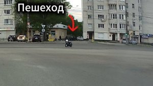 У мотоциклистов есть преимущество, они когда надо могут быстро стать пешеходами!))