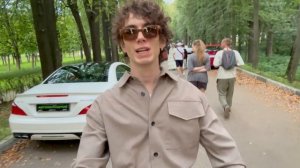Поездка в усадьбу с клевыми тачками
