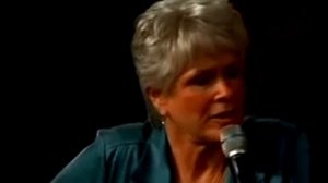 Он должен меня лучше понимать. Работа Байрон Кейти