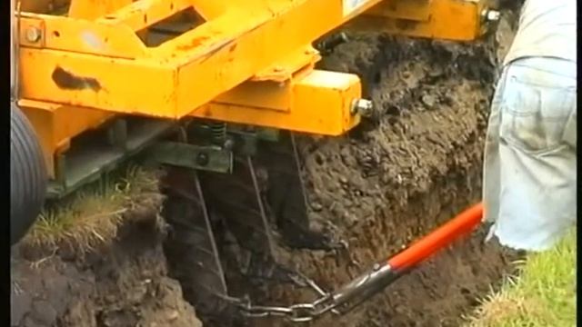 Монтаж подогрева футбольного поля в Челнах смотреть онлайн