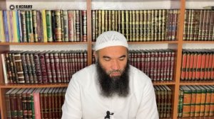 Кто вам приказал вытирать шею при омовении?