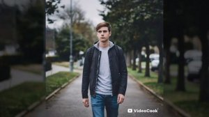 ИИ -"Эй красавица"
(На Ямайском Яванском, и Юкатетским языках)
Автор текста я 
Музыка и испол ИИ.mp4