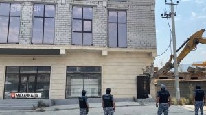 В Махачкале сносят незаконно построенное здание