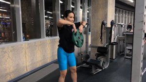 тяга на плечи с блином